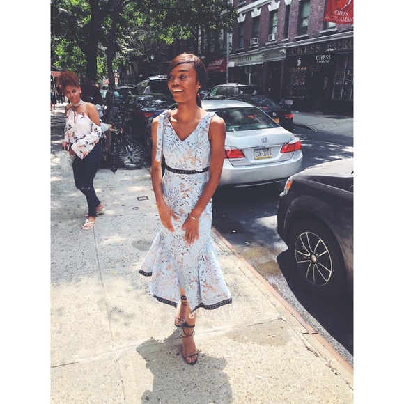 Turquoise Patterned Dress - Picture 2 of 3